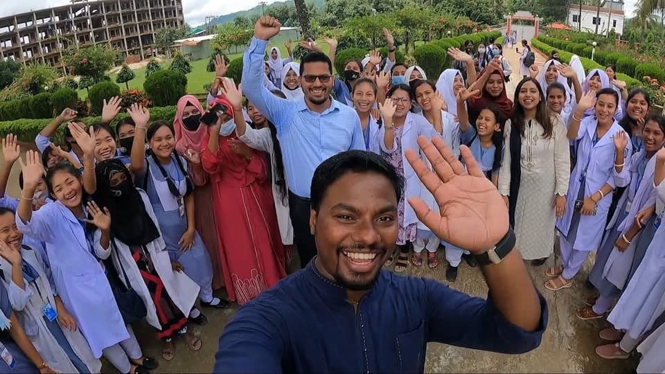 পাহাড়ের মতই সুন্দর খাগড়াছড়ির মানুষের মন আর তার চেয়েও বেশি সুন্দর একটা আনন্দ-কান্নায় মেশানো ফেয়ারওয়েল,  Welcome to Vlog 38!
